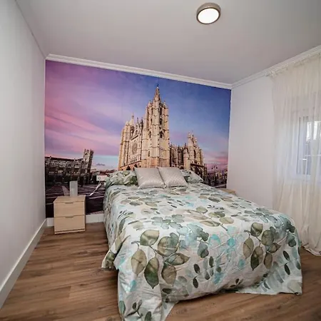 Miraleon: Casa Privada Recien Reformada Holiday home